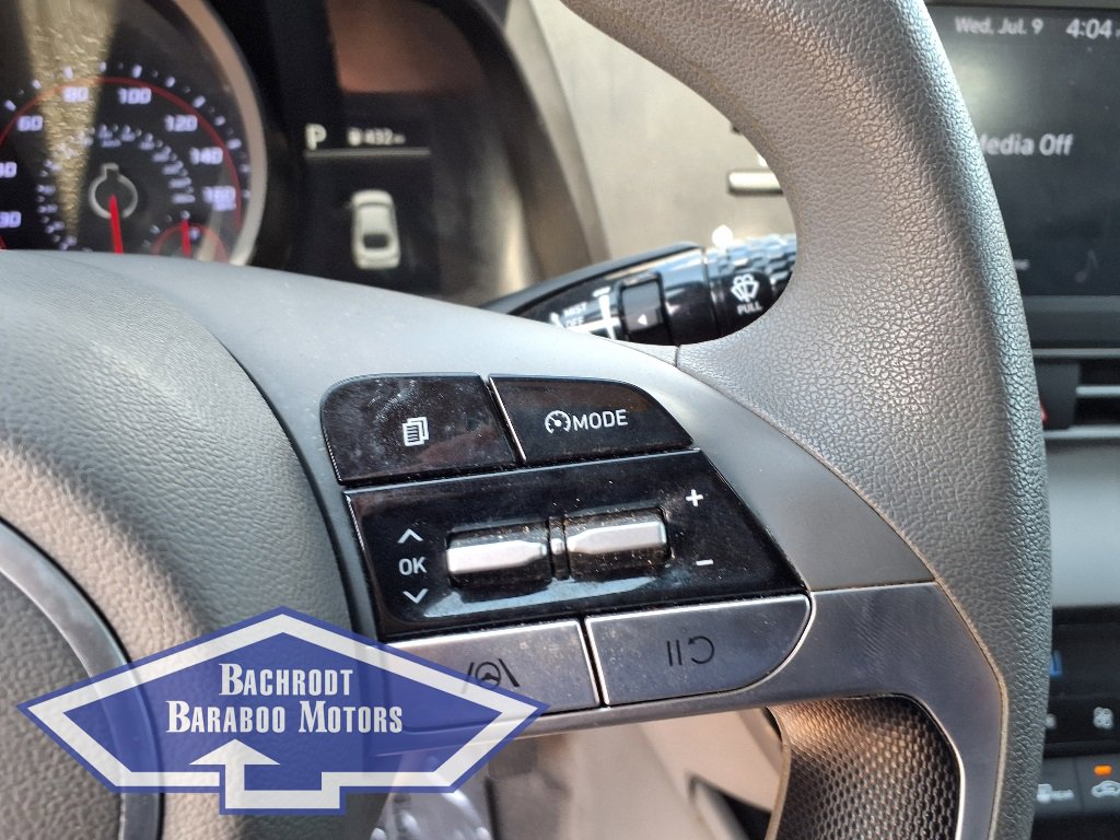 Used 2023 Hyundai Elantra SEL image 24