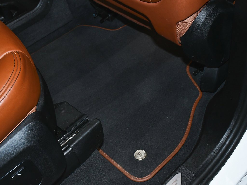 Used 2024 BMW ALPINA XB7 image 78