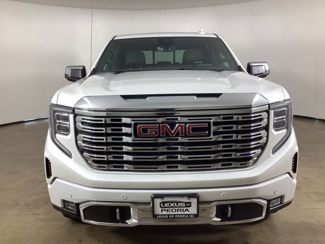 Used 2023 GMC Sierra 1500 Denali w/ Denali Reserve Package AWD/4WD image 2