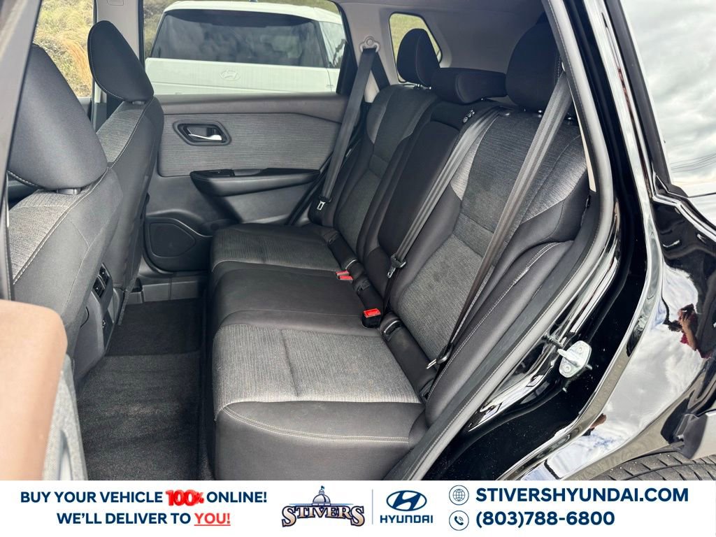 Used 2023 Nissan Rogue SV image 21