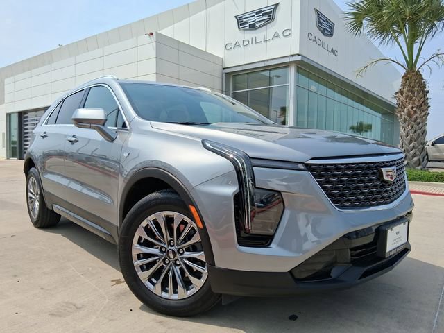 Used 2025 Cadillac XT4 Premium Luxury w/ LPO, Floor Liner Package FWD image 1