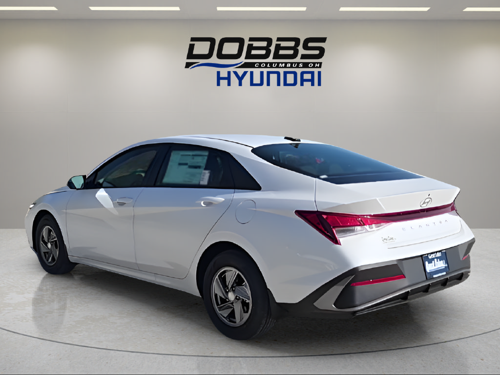 New 2026 Hyundai Elantra SE FWD image 6