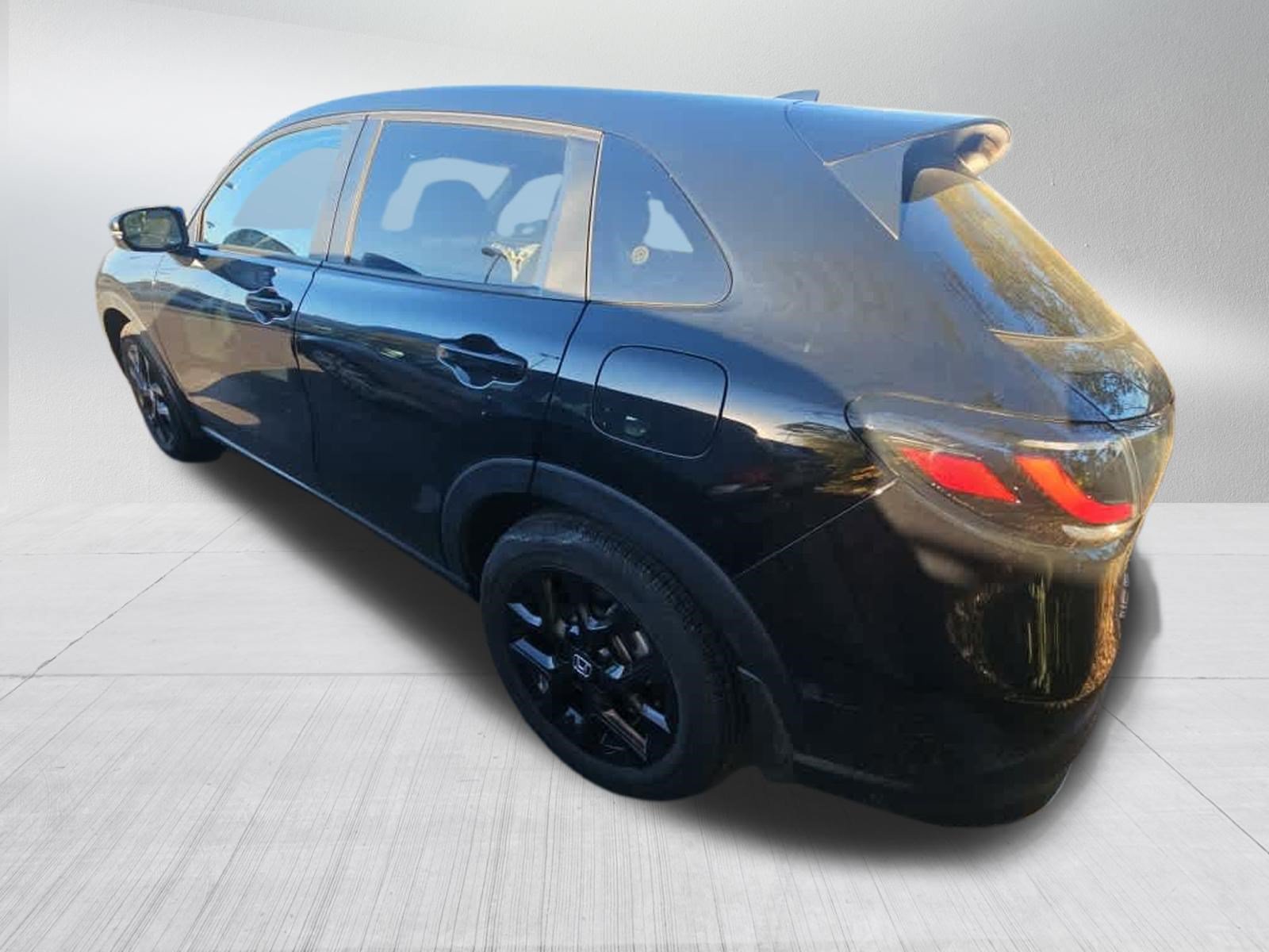 Used 2024 Honda HR-V Sport image 6