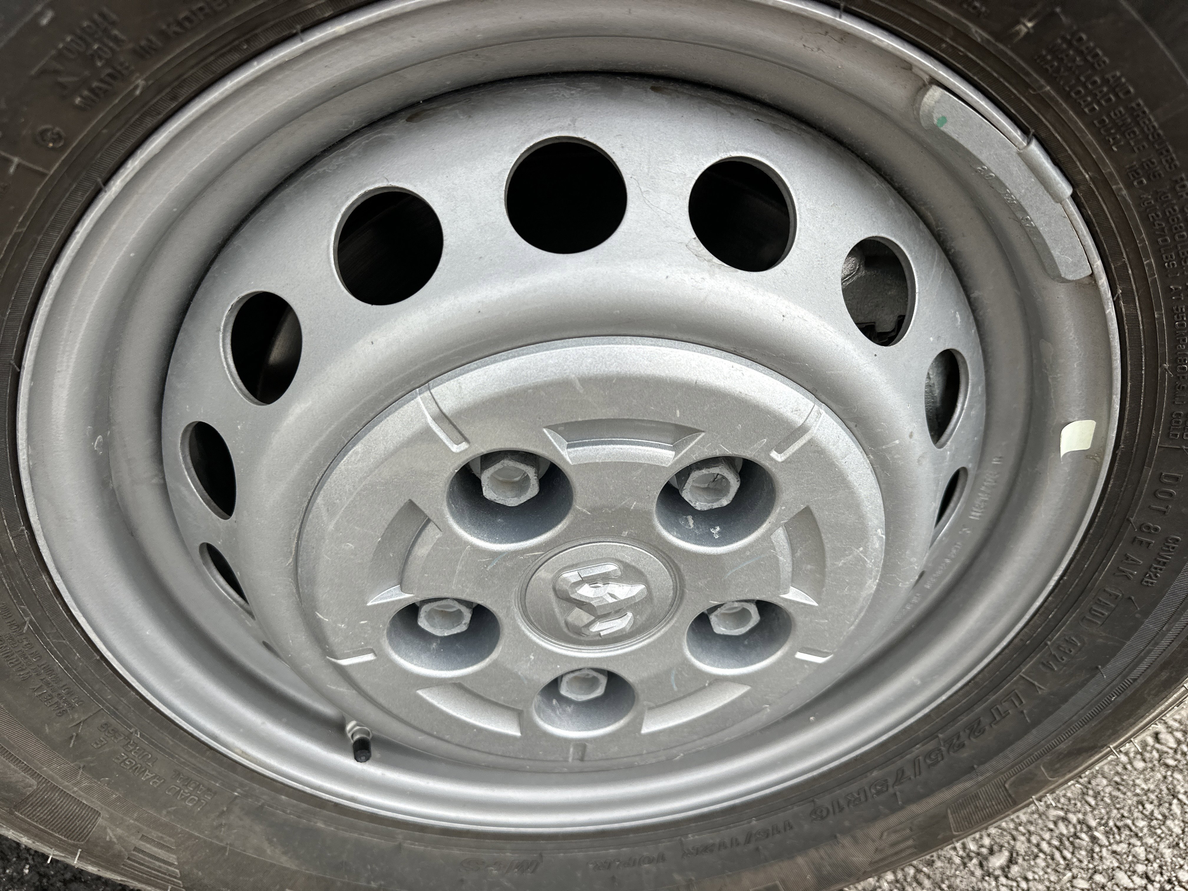 New 2025 RAM ProMaster 2500 w/ Crew Van Package image 29