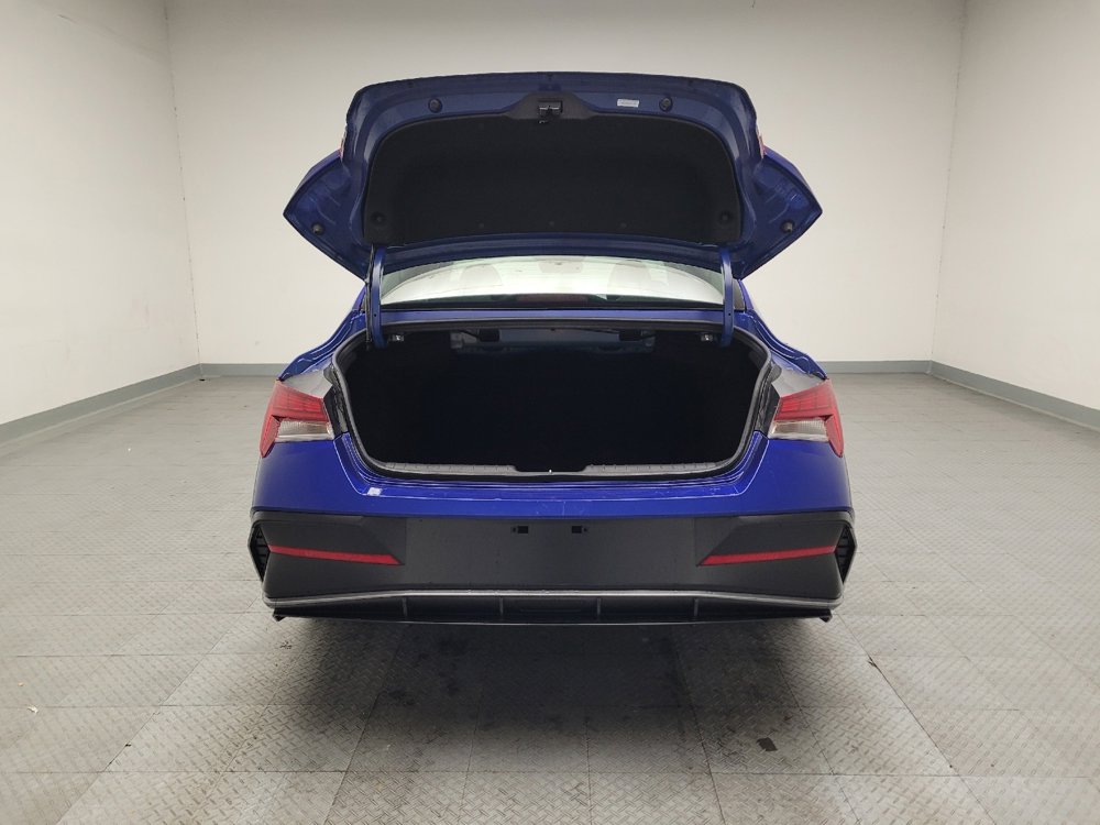 Used 2025 Hyundai Elantra SEL image 29