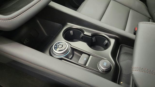 New 2026 Ford Explorer Active w/ Active Comfort Package image 15