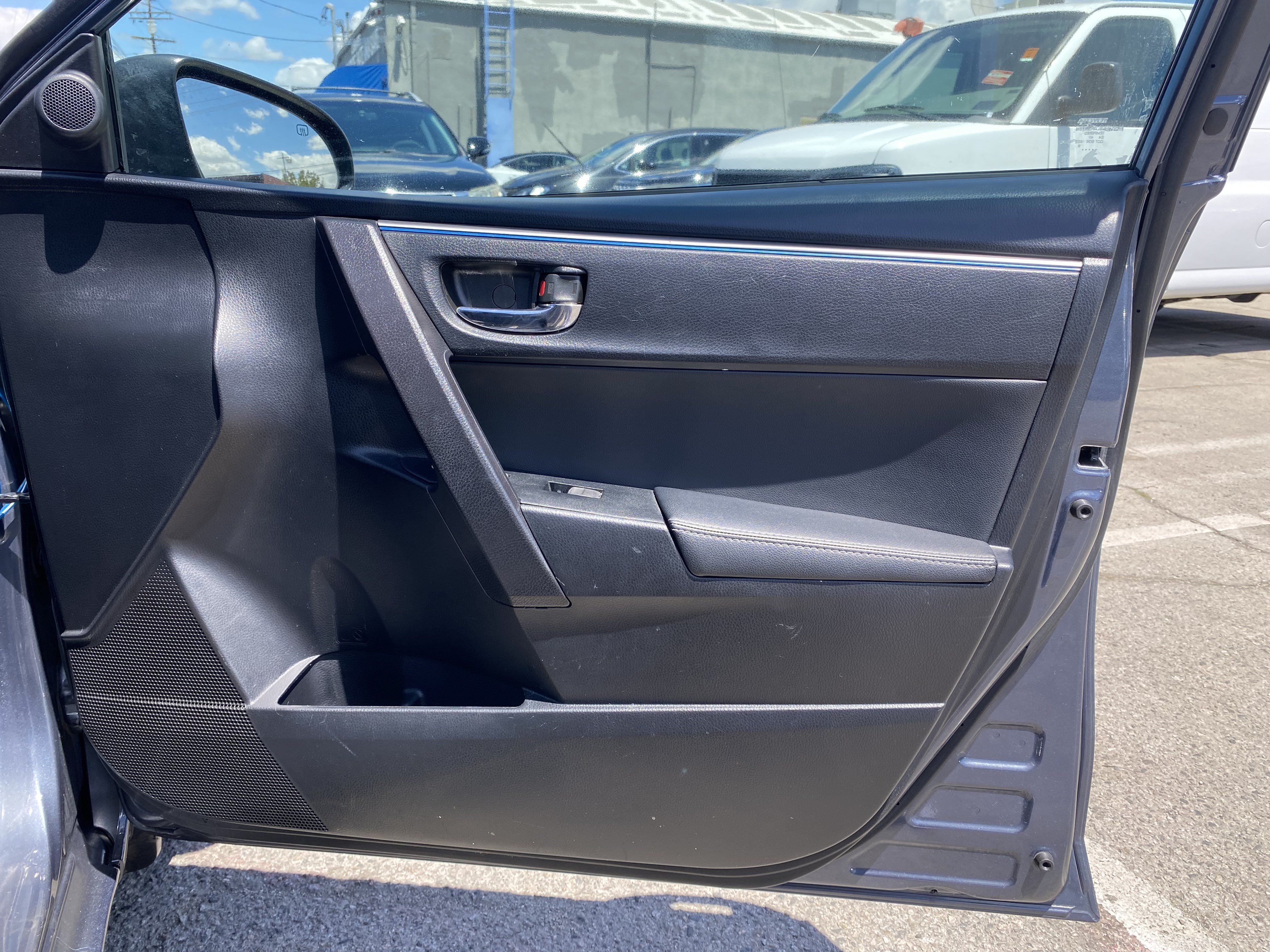 Used 2015 Toyota Corolla S FWD image 22