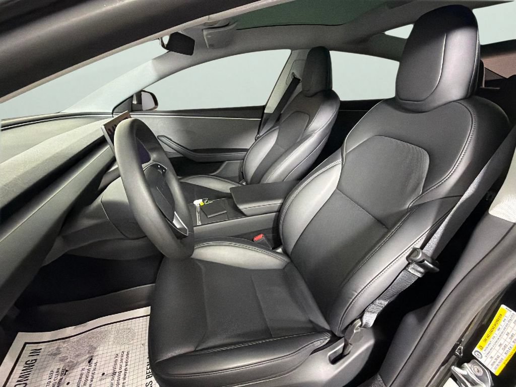 Used 2025 Tesla Model 3 Long Range RWD image 17