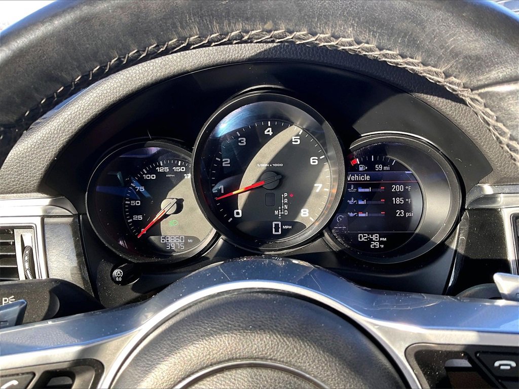 Used 2018 Porsche Macan image 17