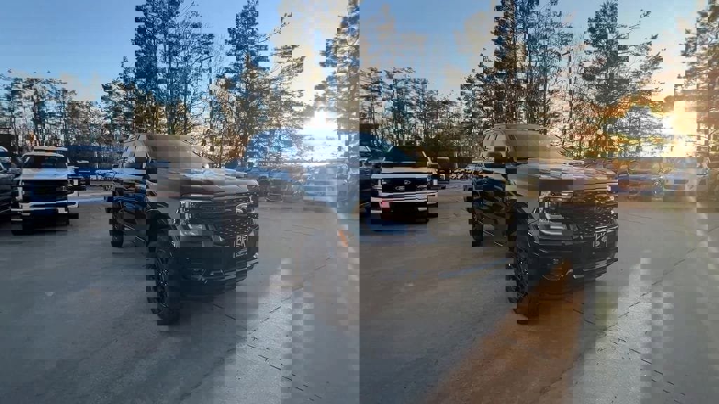 New 2025 Ford Ranger XLT w/ Black Appearance Package image 8