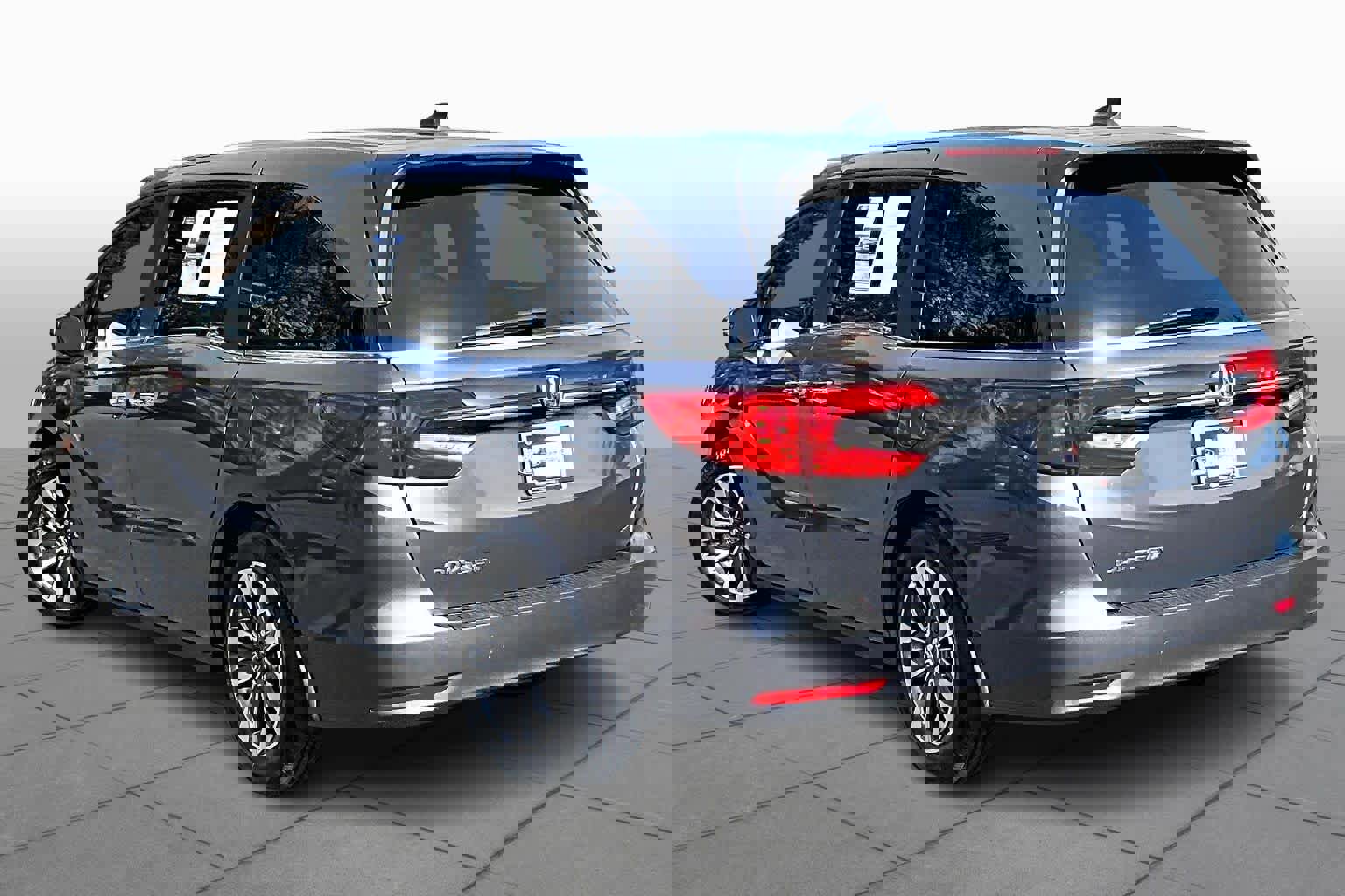 Used 2024 Honda Odyssey EX-L image 11