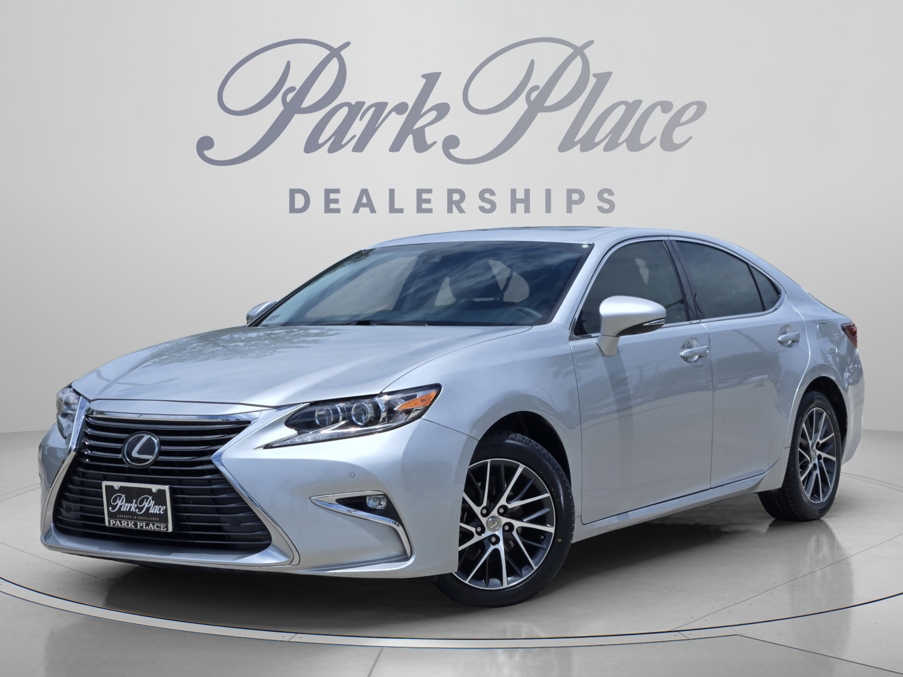 Used 2017 Lexus ES 350 w/ Luxury Package