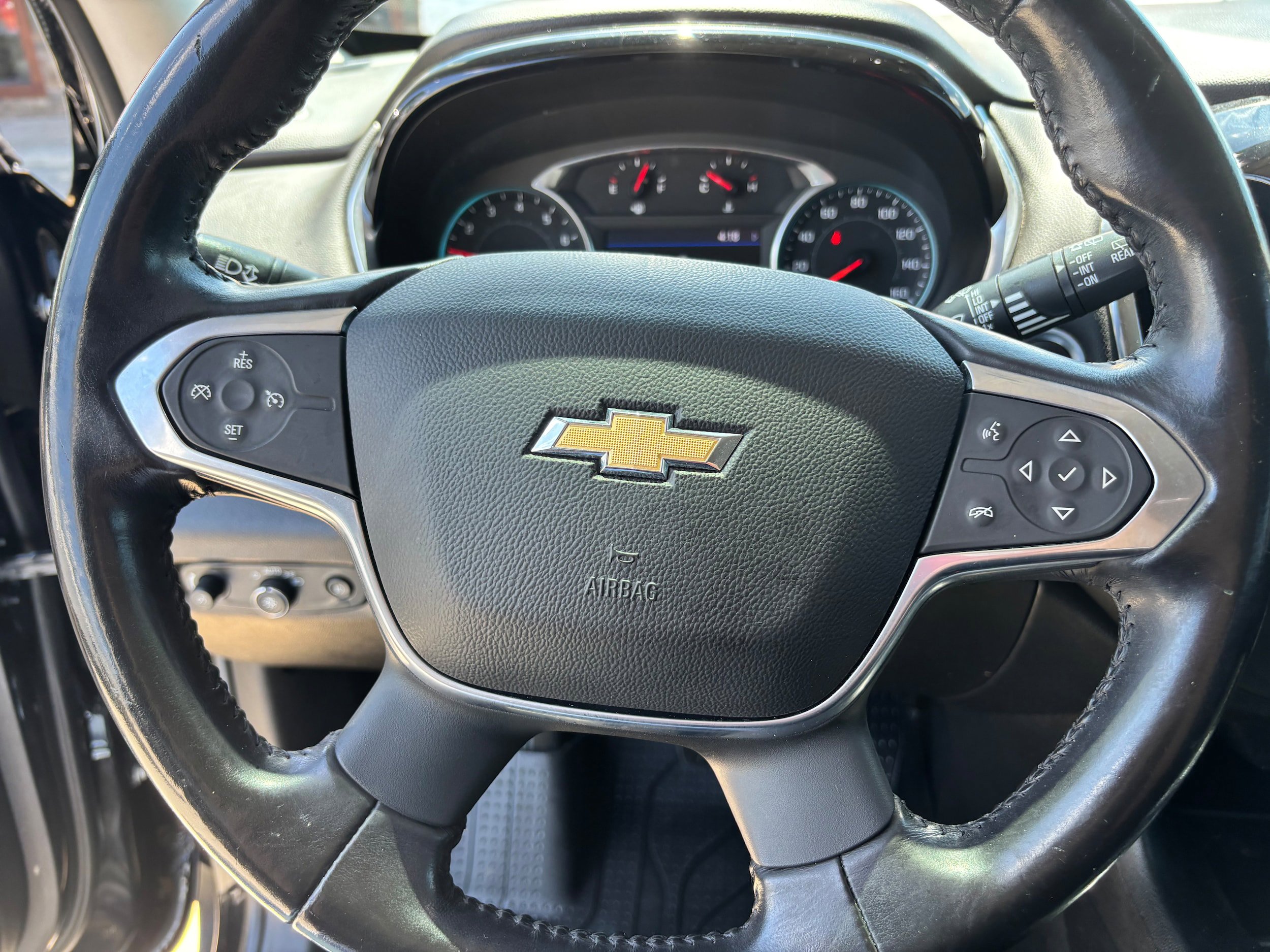 Used 2020 Chevrolet Traverse LT w/ LT Premium Package FWD image 21