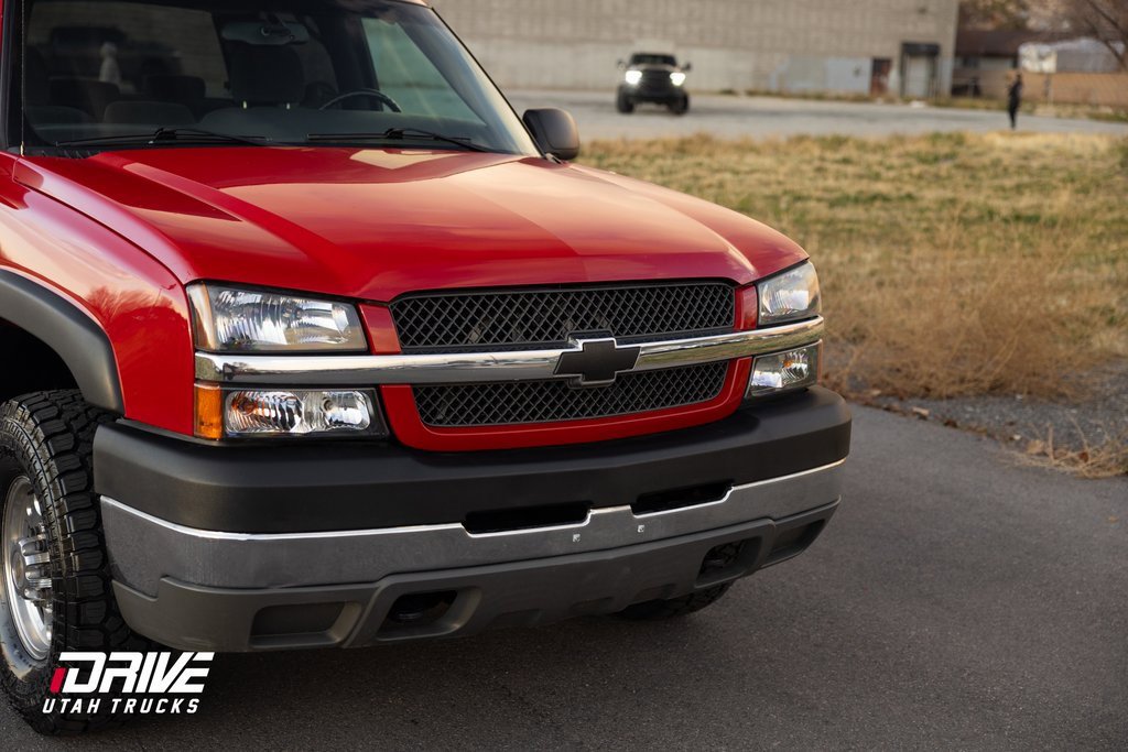 Used 2004 Chevrolet Silverado 2500 LS w/ Skid Plate Package image 3
