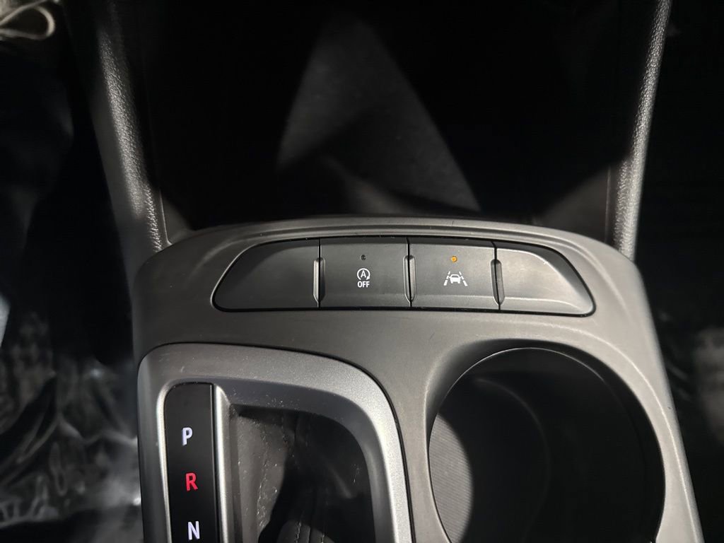 Certified 2025 Buick Envista Preferred image 13