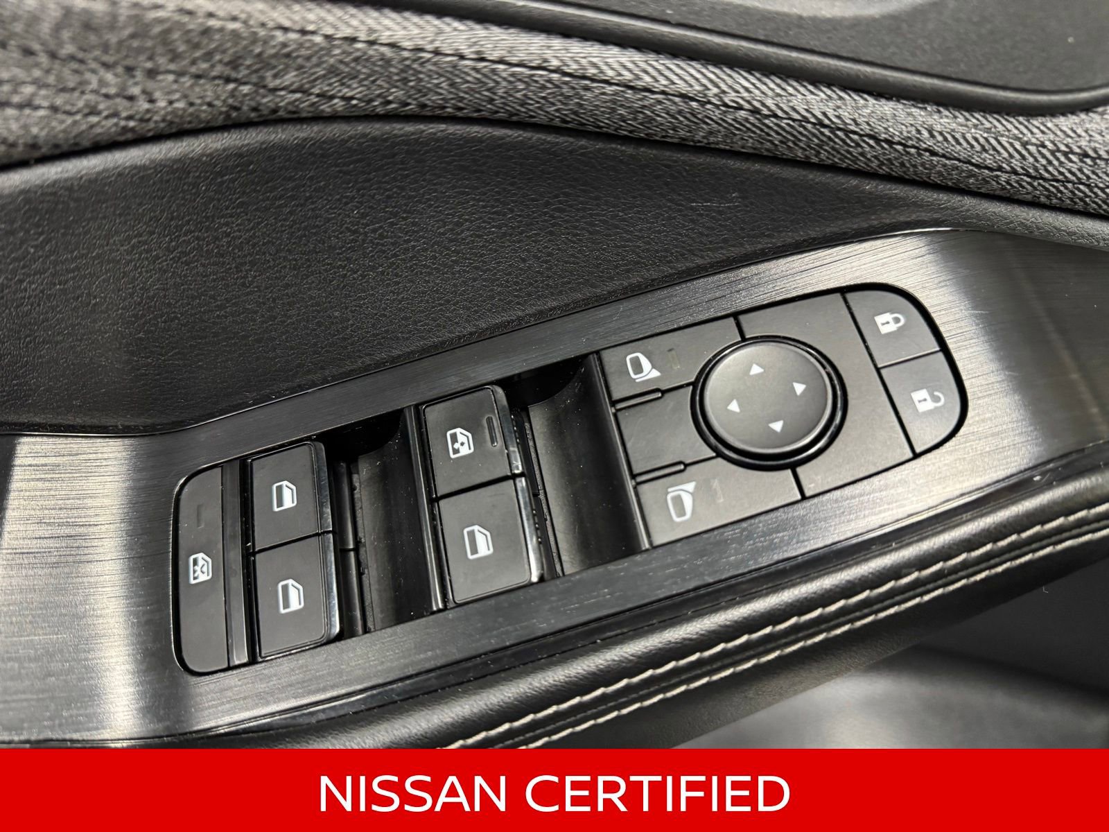 Certified 2023 Nissan Rogue SV image 25