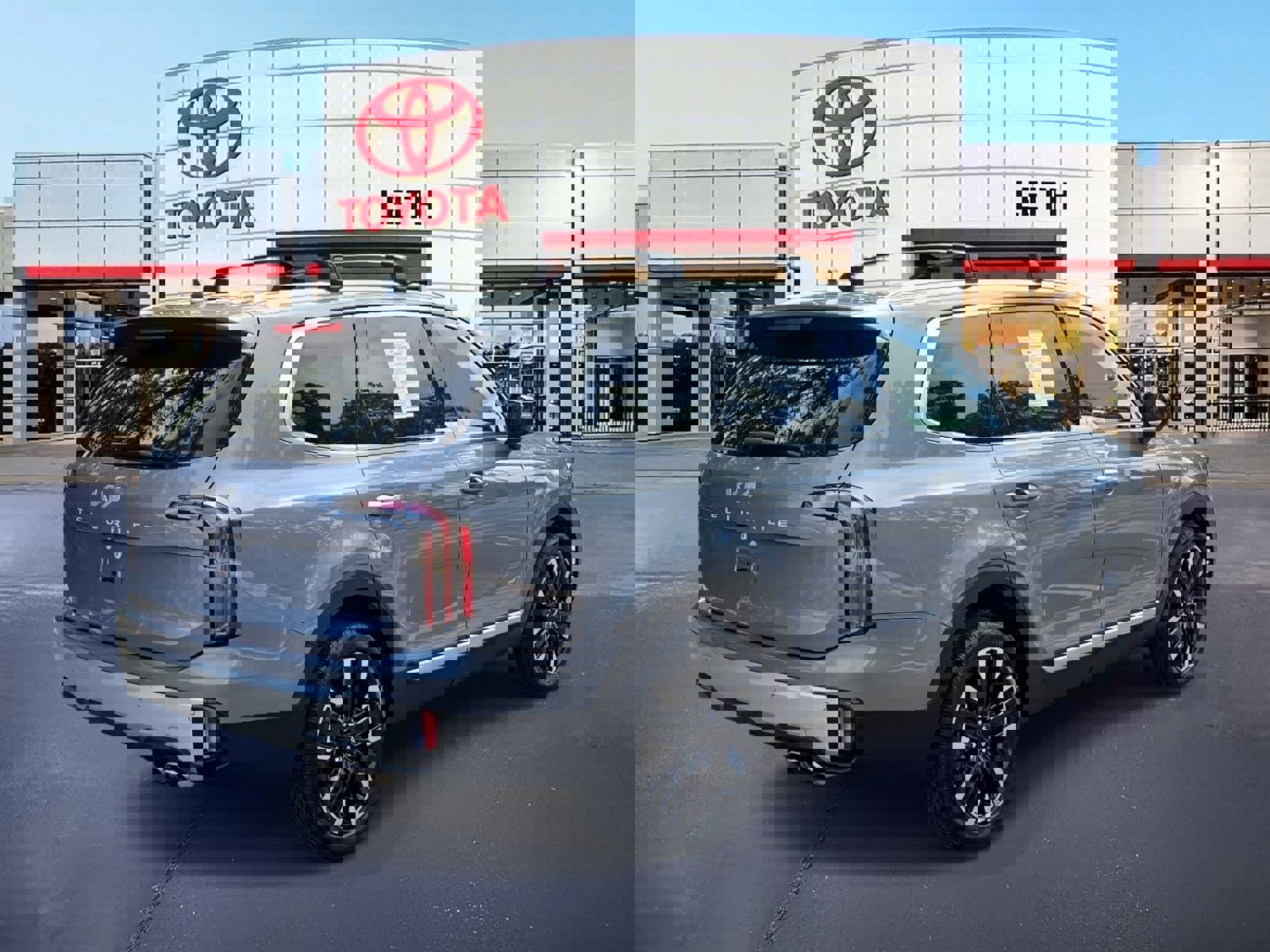 Used 2024 Kia Telluride SX image 5