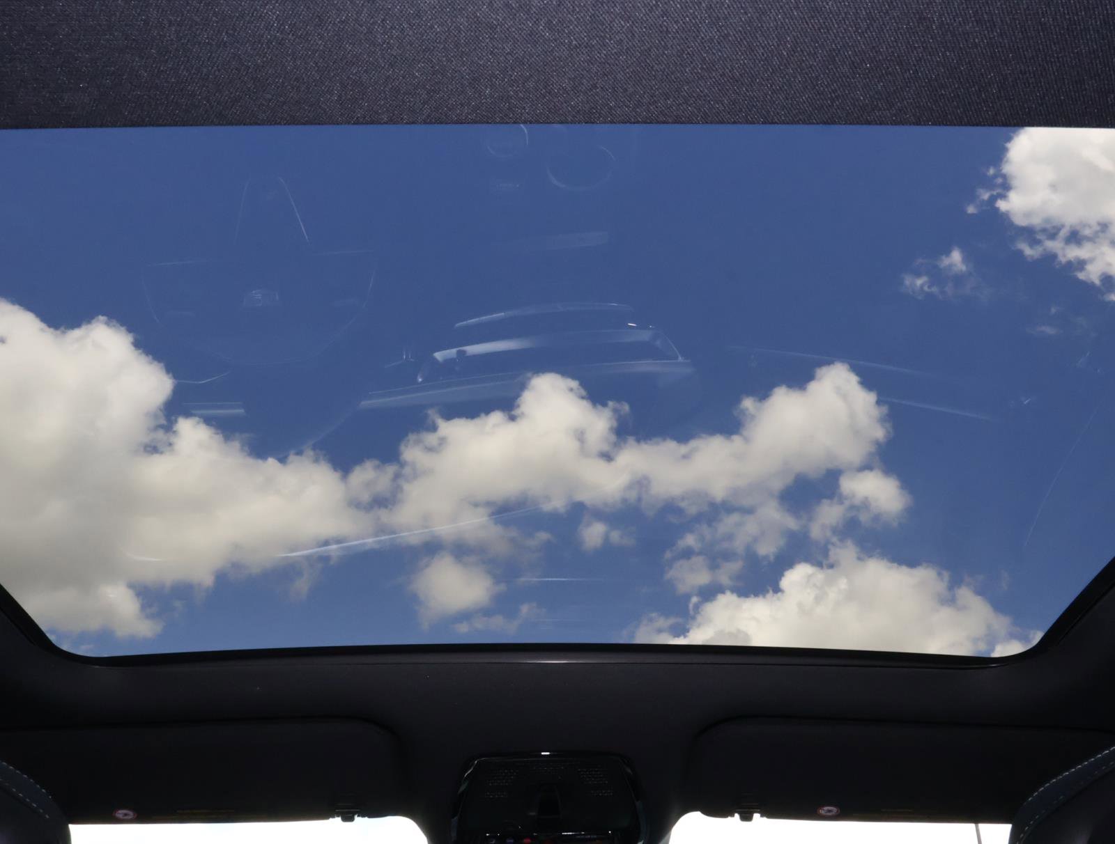 Used 2025 Cadillac Lyriq Luxury w/ LPO, Floor Liner Package RWD image 17