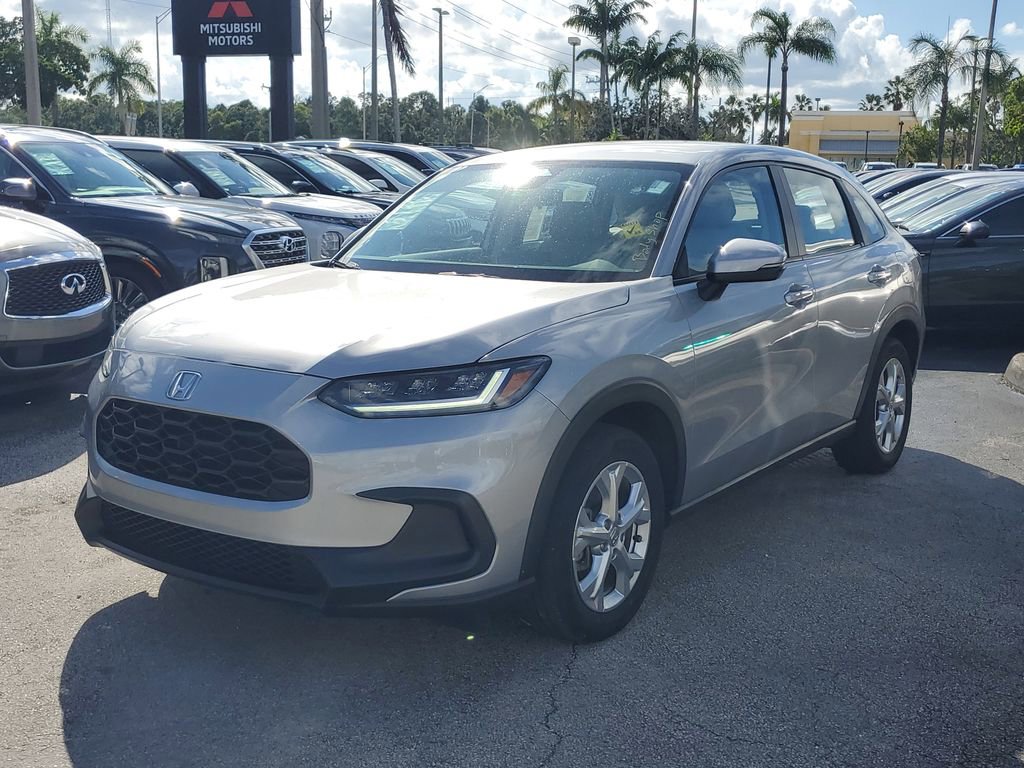 Used 2024 Honda HR-V LX image 3
