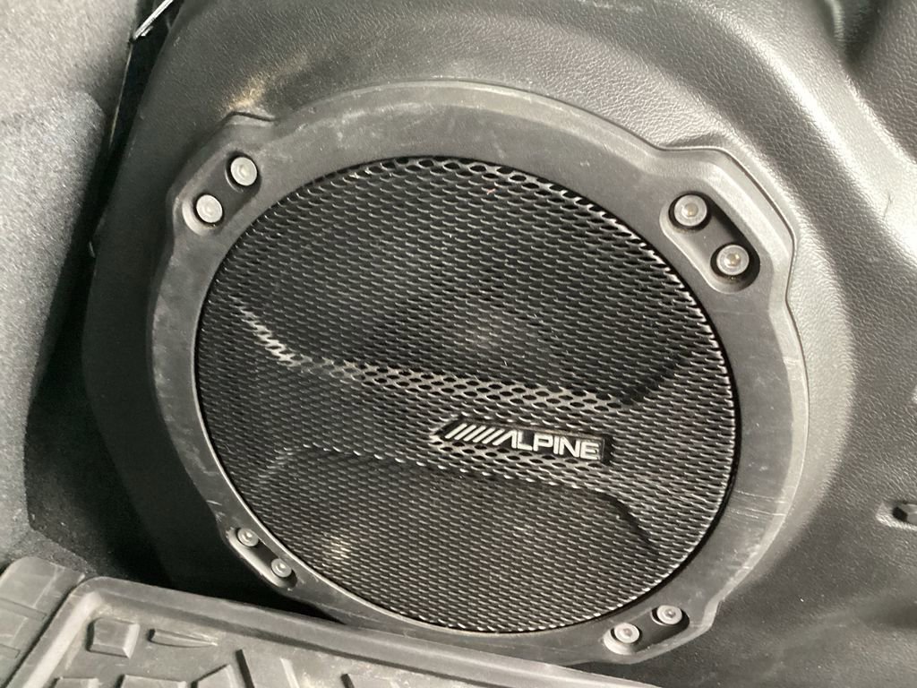 Used 2018 Jeep Wrangler Unlimited Sahara image 39