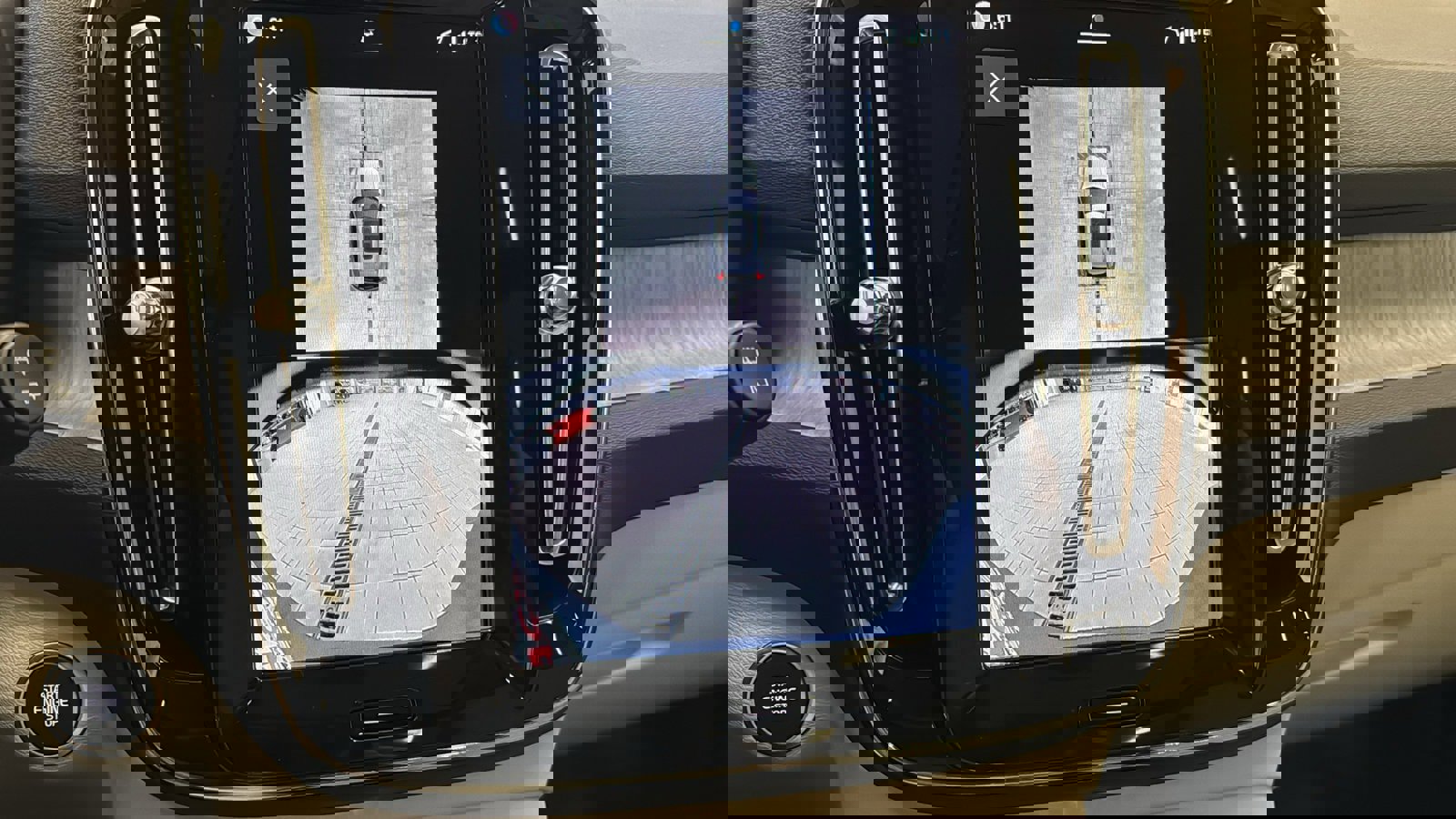 Used 2026 Volvo XC40 B4 Plus w/ Climate Package image 18