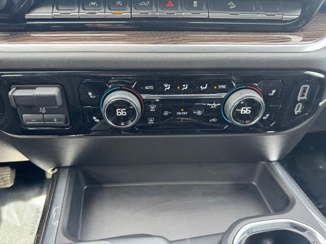 Used 2025 Chevrolet Silverado 1500 LT Trail Boss w/ Convenience Package II AWD/4WD image 18