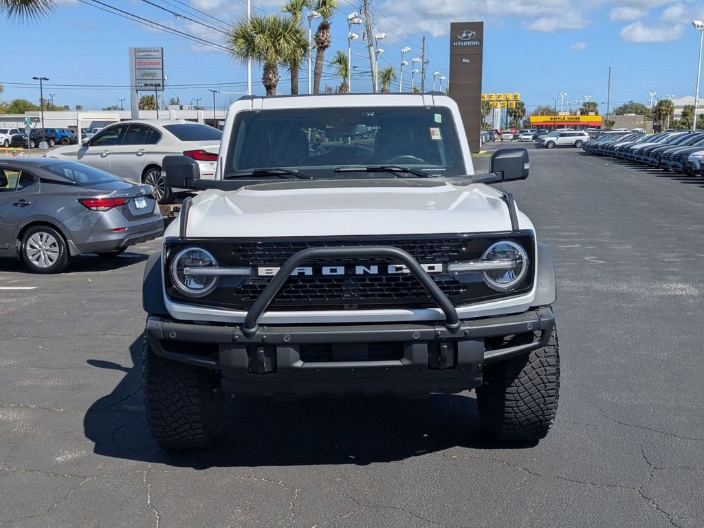 Used 2023 Ford Bronco Wildtrak image 2