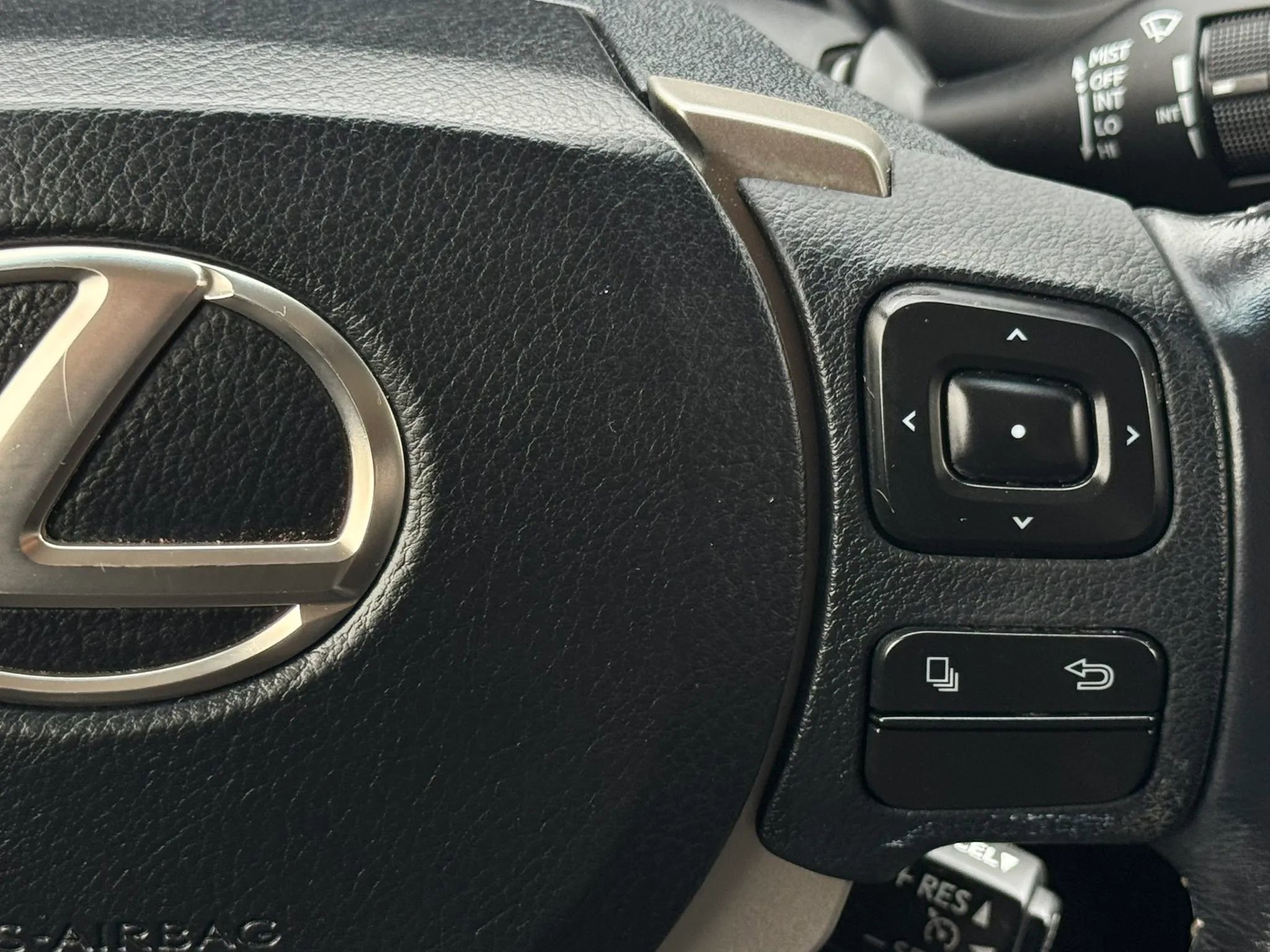 Used 2015 Lexus NX 200t FWD w/ Premium Package image 32