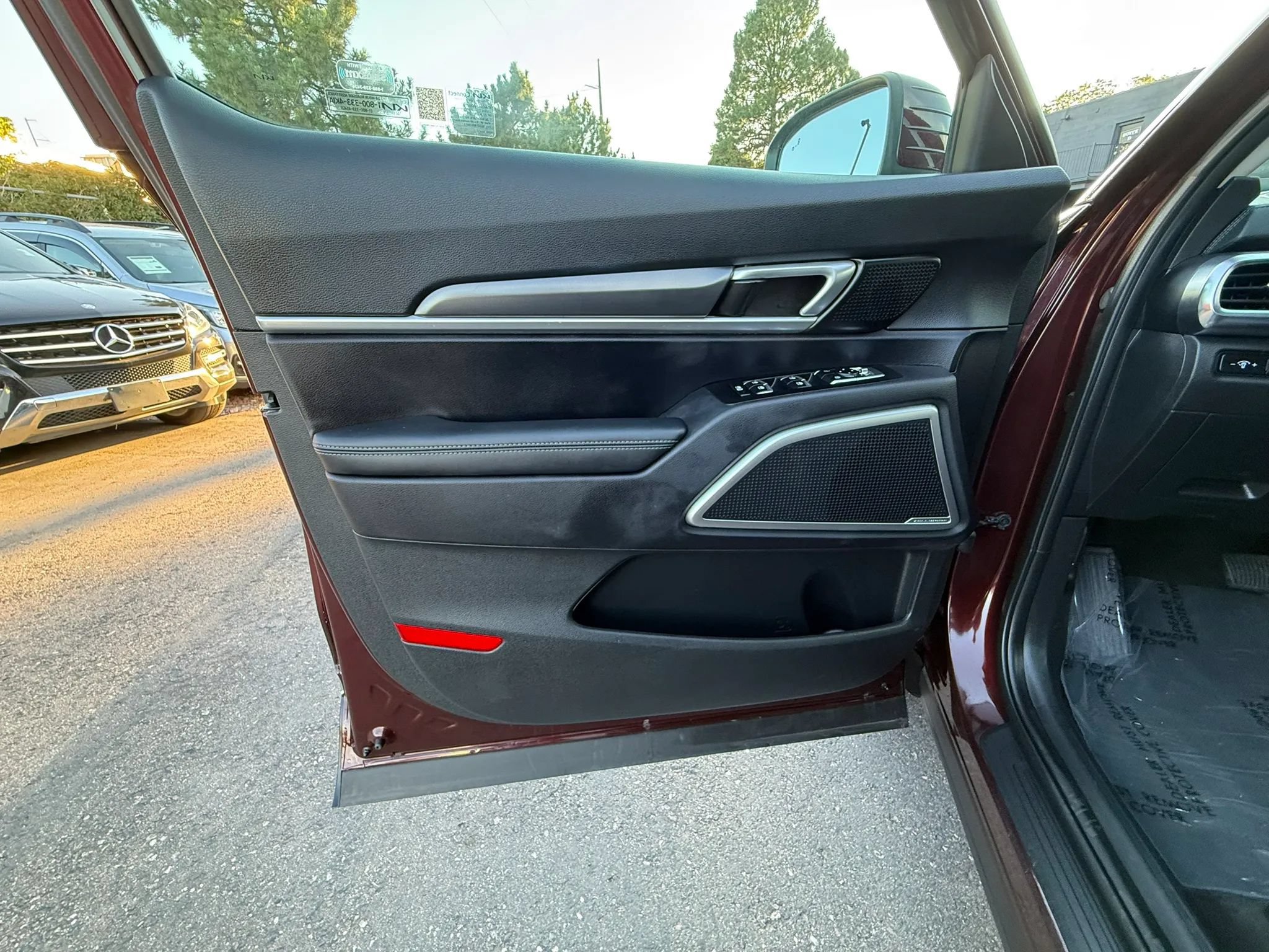 Used 2022 Kia Telluride S AWD/4WD image 45