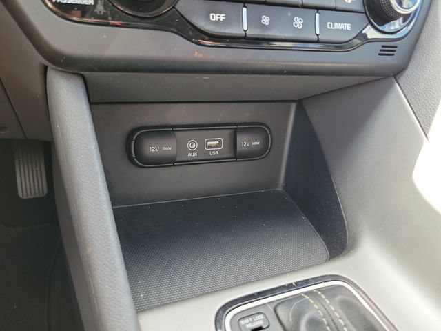Used 2018 Kia Niro LX FWD image 22