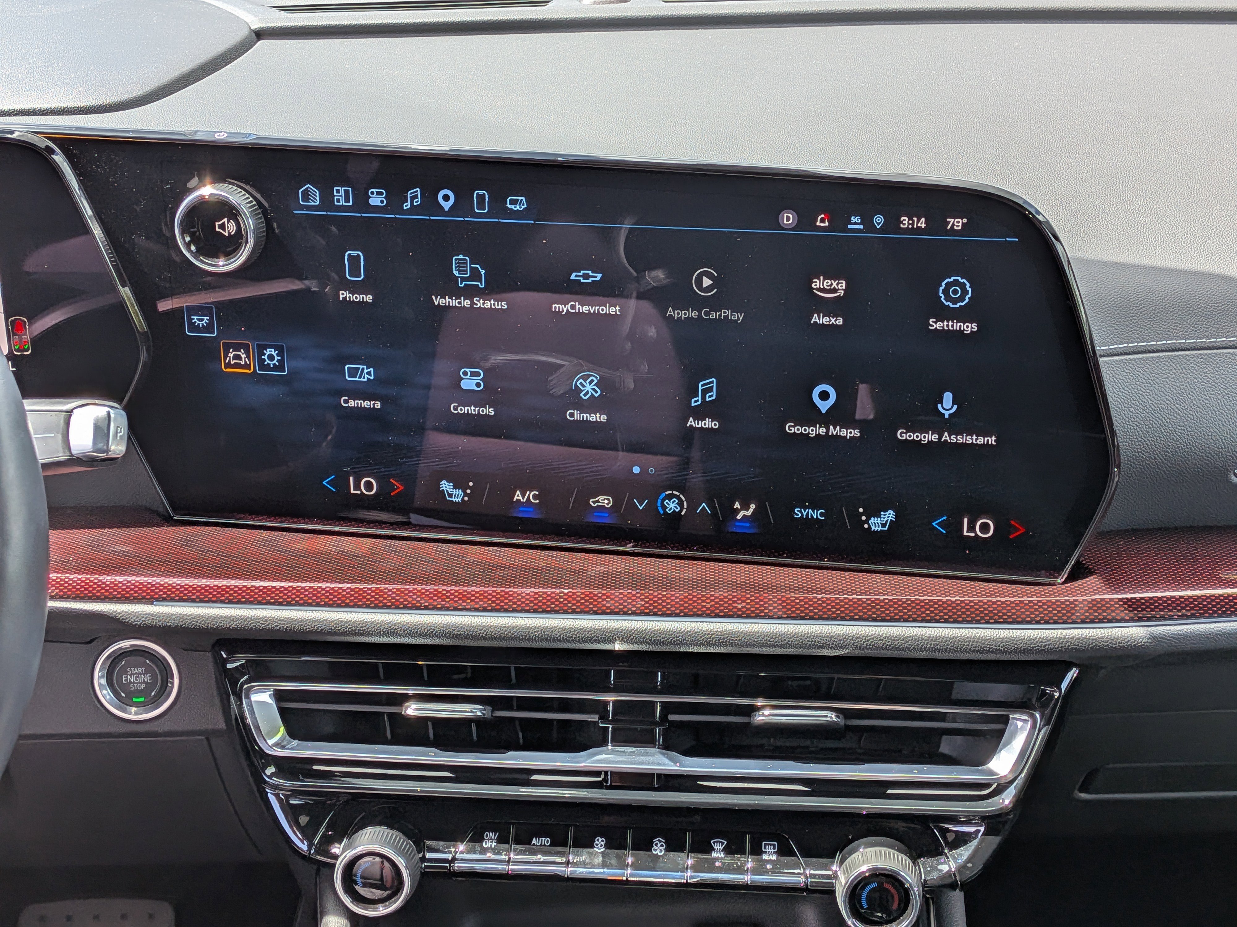 Used 2025 Chevrolet Traverse Z71 w/ Driver Confidence Package AWD/4WD image 20