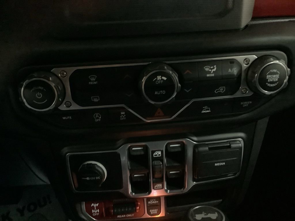 Used 2021 Jeep Wrangler Unlimited Rubicon w/ LED Lighting Group image 36