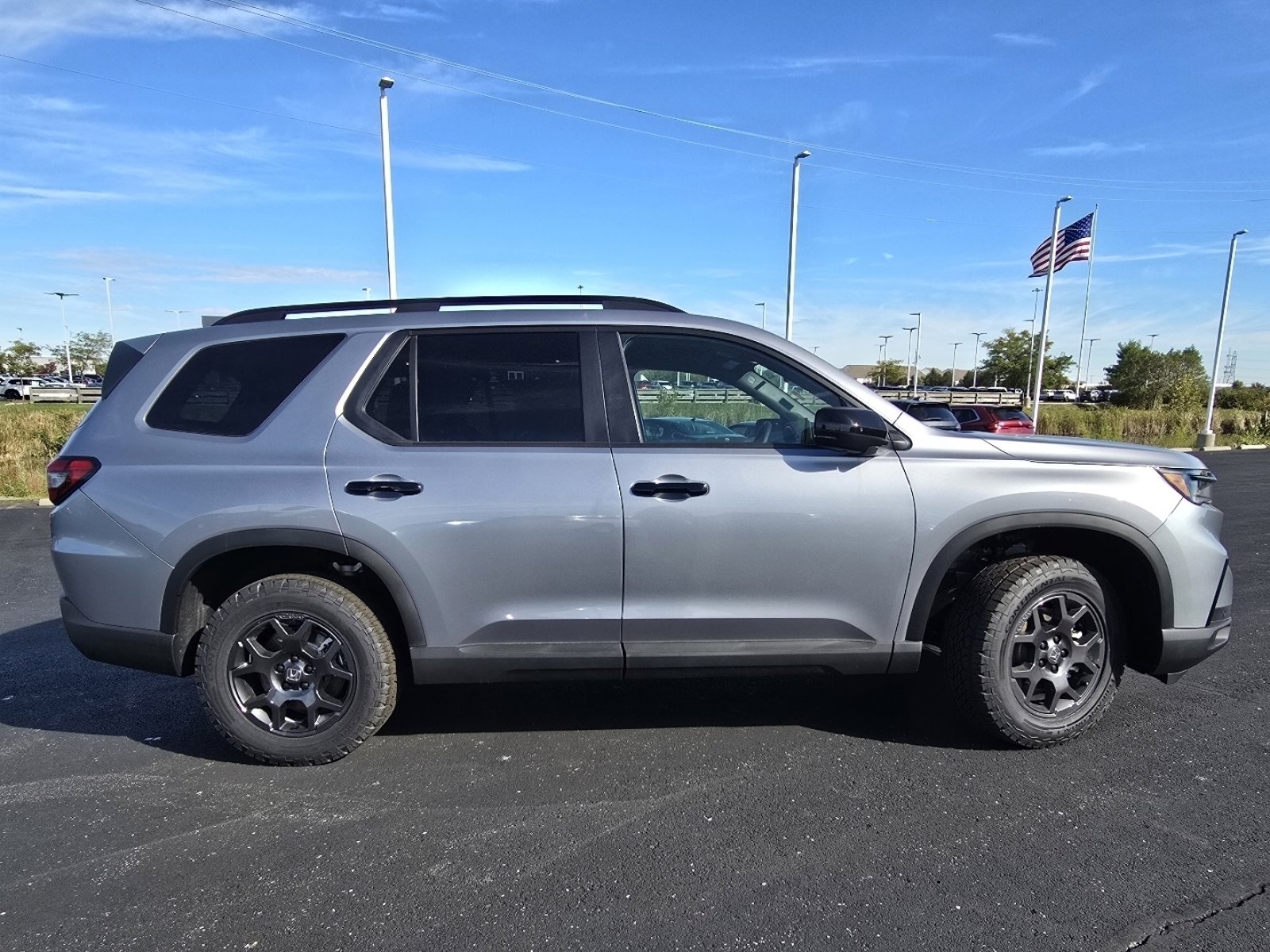 New 2025 Honda Pilot TrailSport image 18