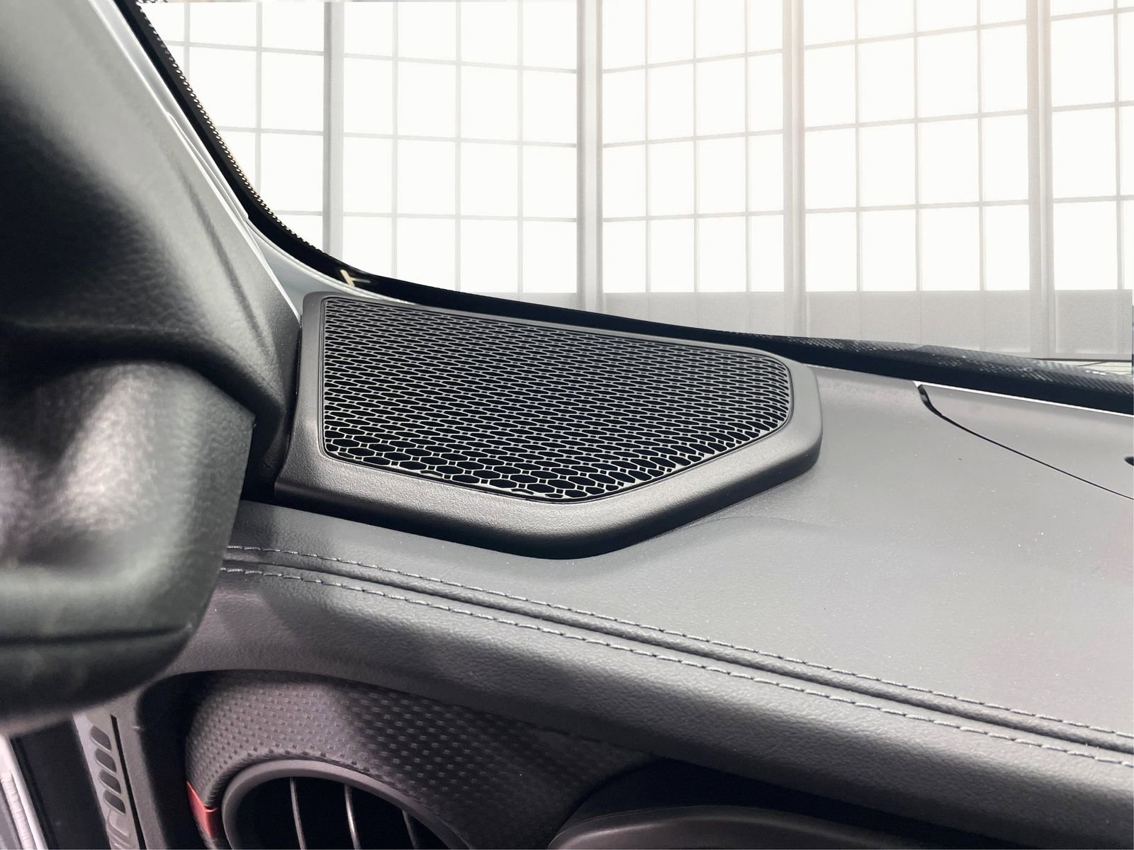 Used 2024 Jeep Wrangler Unlimited Rubicon w/ Technology Group image 29