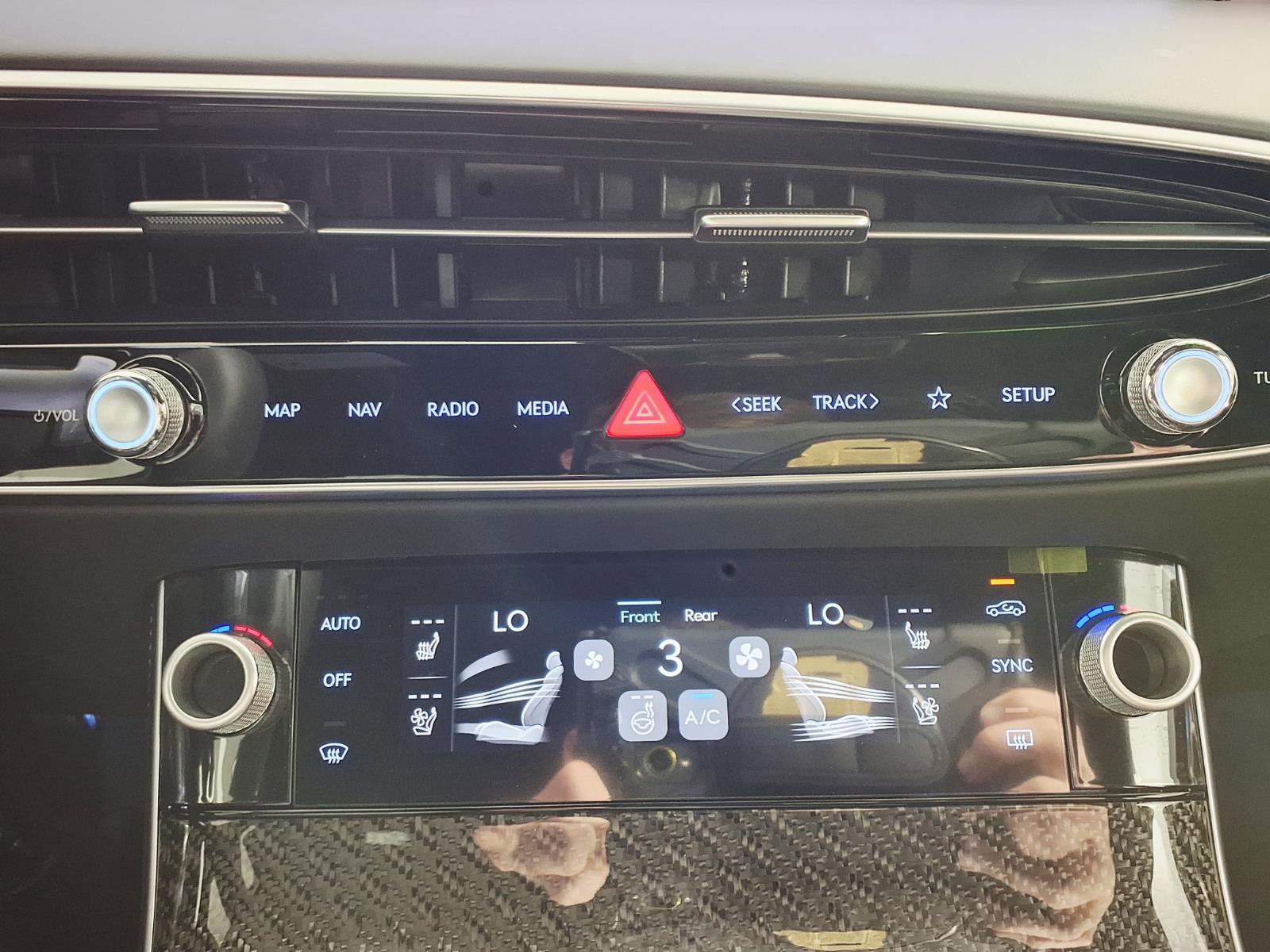 Certified 2026 Genesis GV70 3.5T Sport Prestige AWD/4WD image 20