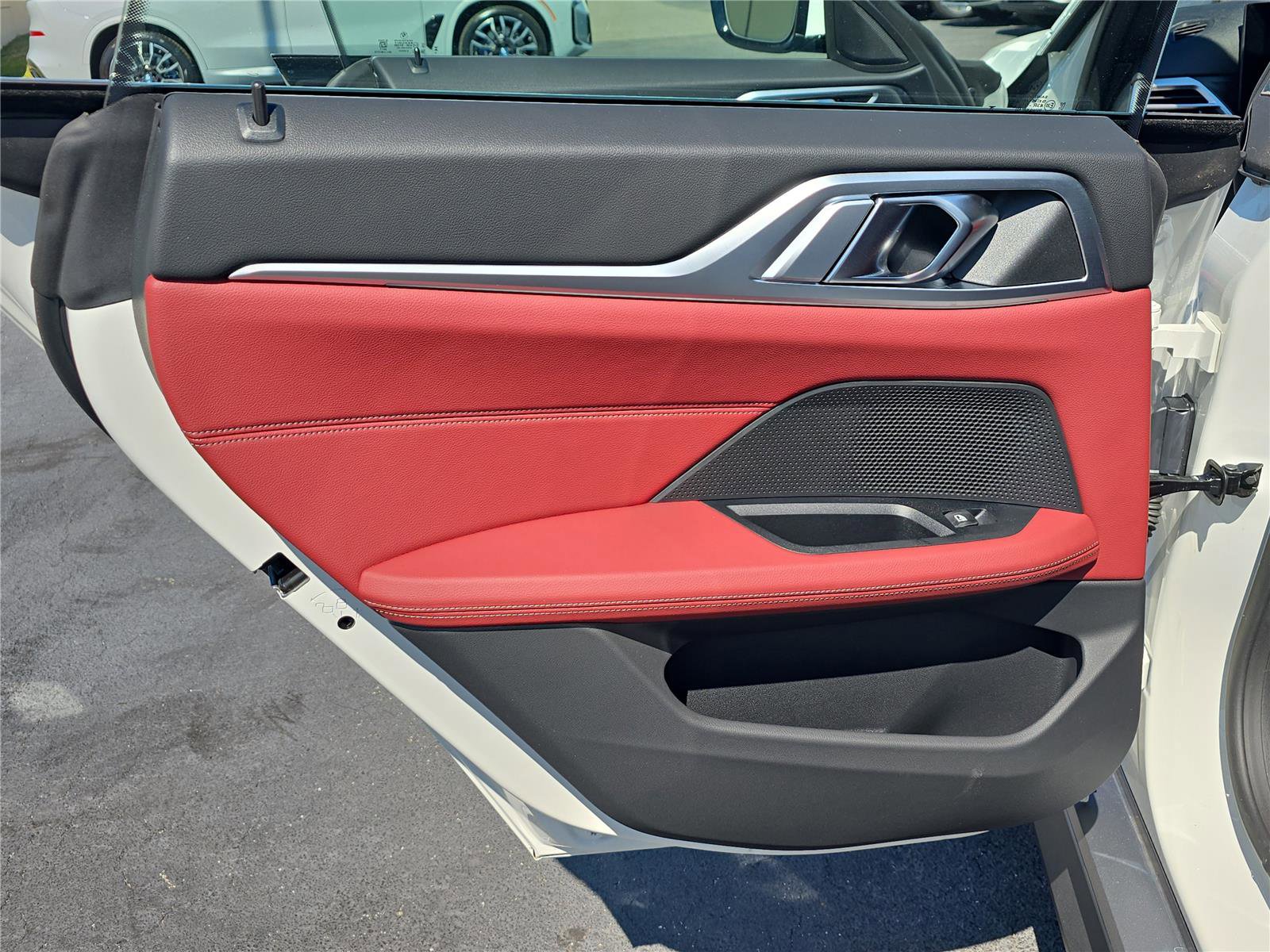 Used 2025 BMW i4 eDrive40 image 11