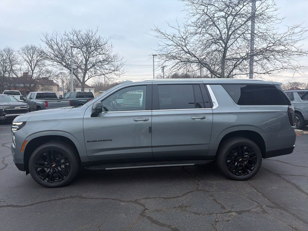 New 2026 Chevrolet Suburban Premier image 3