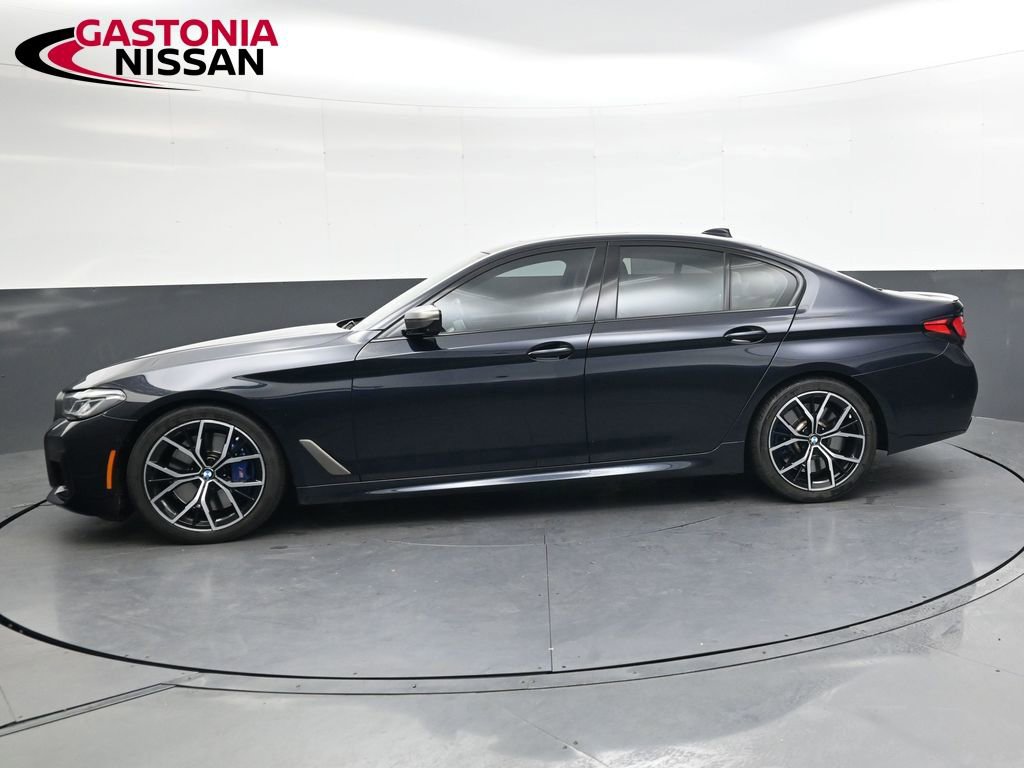 Used 2023 BMW M550i xDrive w/ Dynamic Handling Package image 7