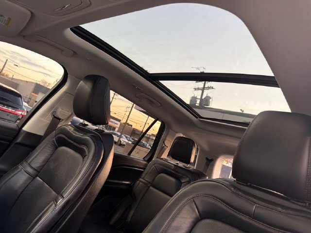 Certified 2025 Lincoln Aviator Reserve w/ Jet Appearance Package AWD/4WD image 24