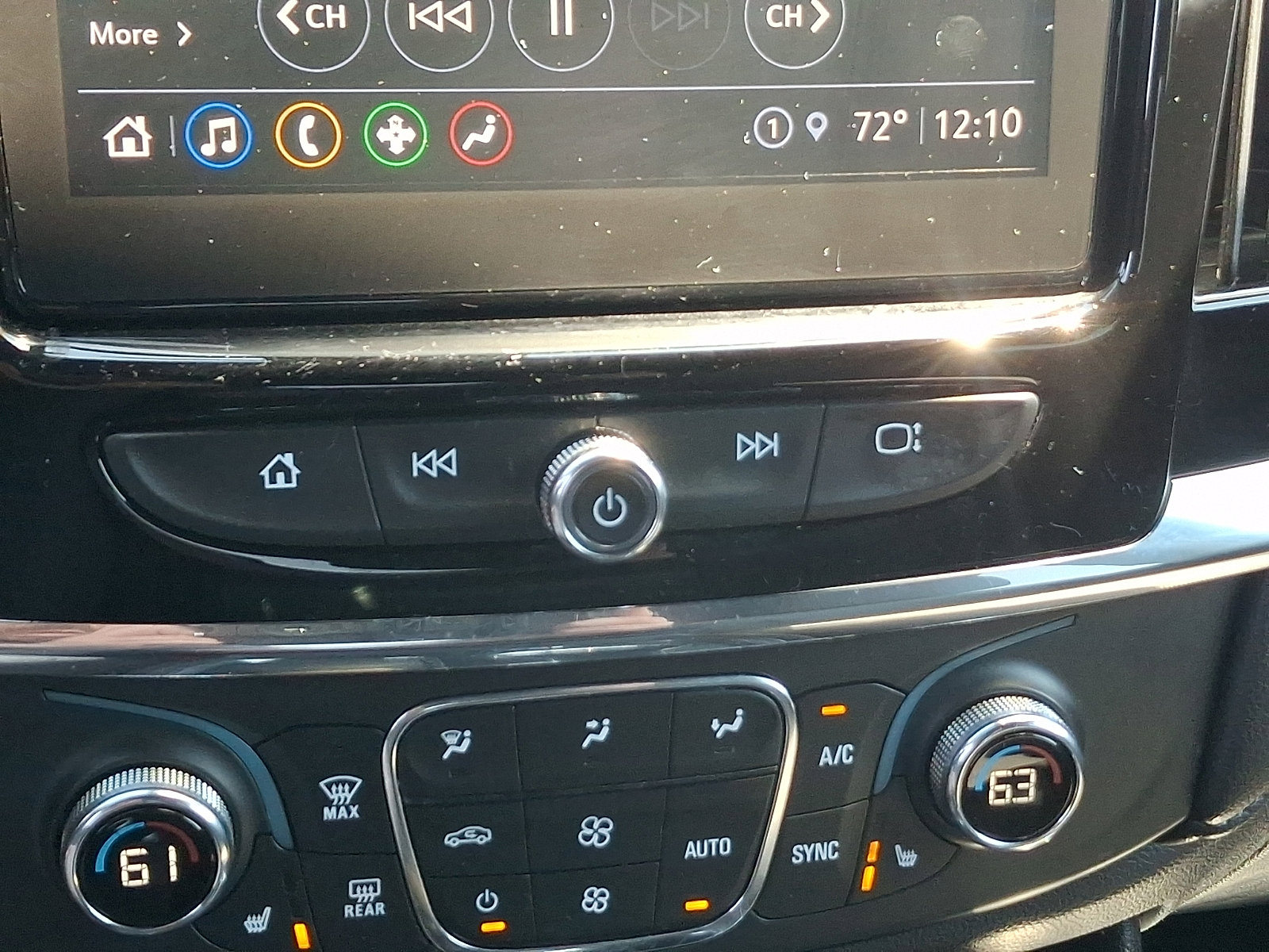 Certified 2023 Chevrolet Traverse LT AWD/4WD image 16