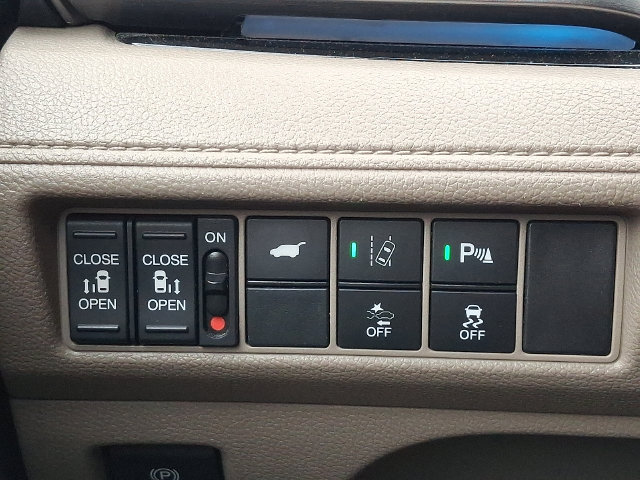 Used 2018 Honda Odyssey Elite image 22