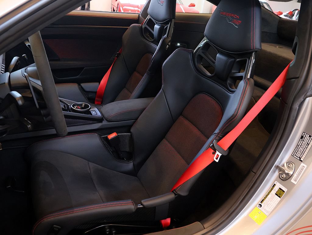 Used 2025 Porsche 911 GT3 RS RWD image 5