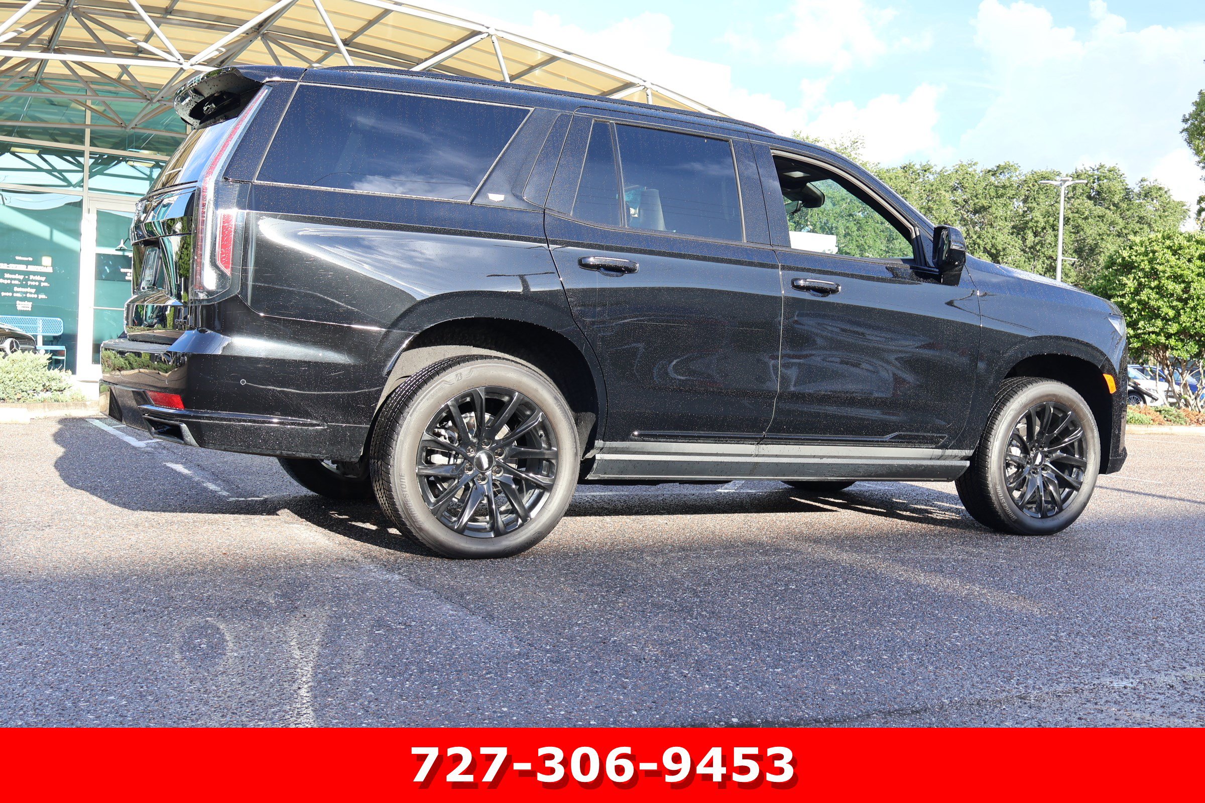 Used 2024 Cadillac Escalade Sport w/ LPO, ONYX Package AWD/4WD image 9
