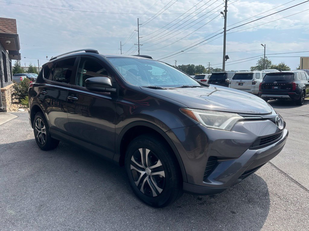 Used 2016 Toyota RAV4 LE AWD/4WD image 11
