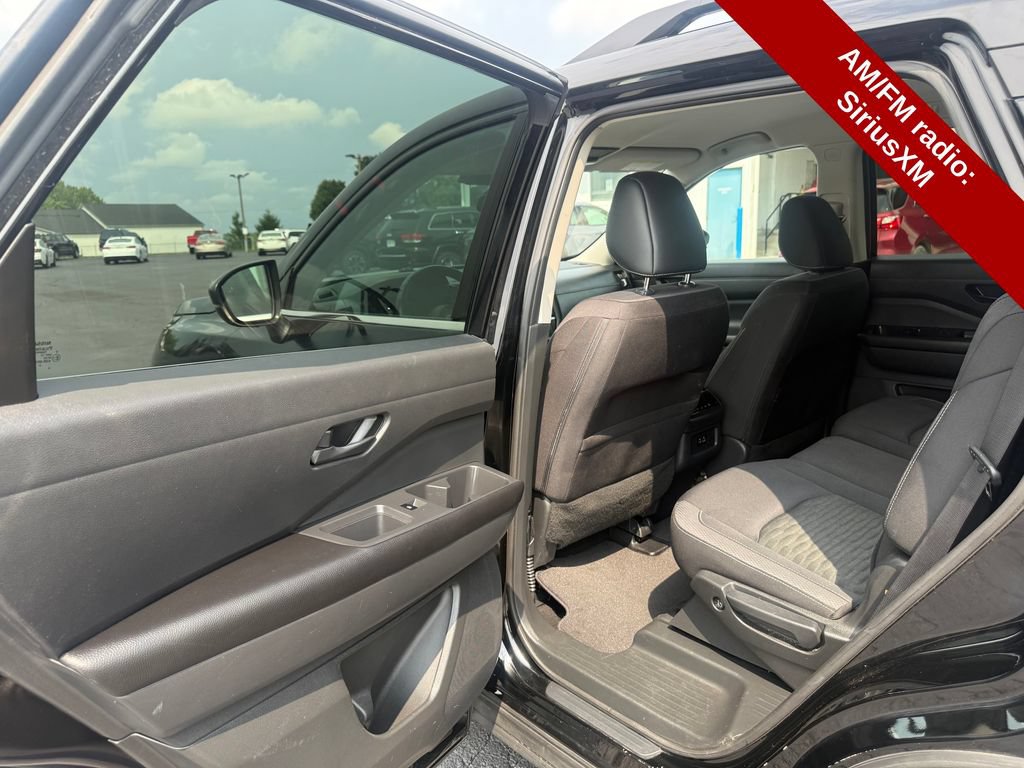 Used 2023 Nissan Pathfinder SV w/ Cargo Package AWD/4WD image 28