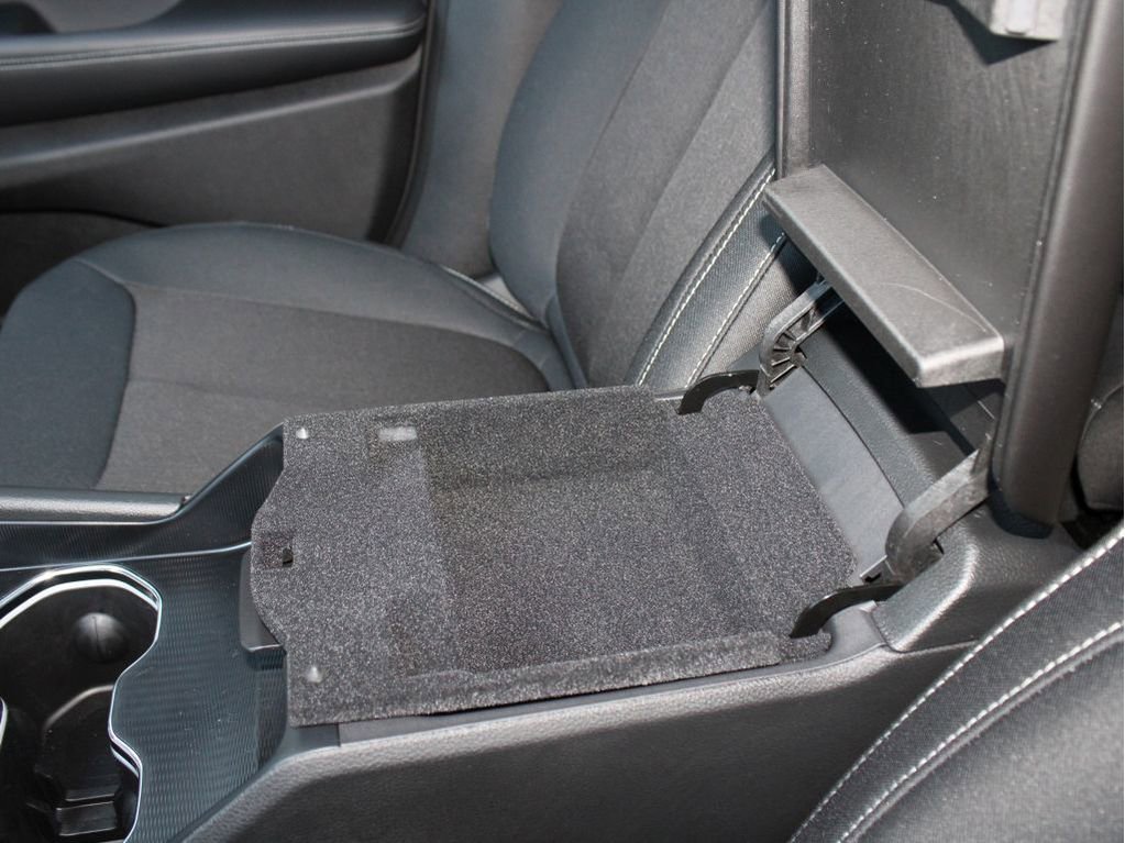 New 2025 Jeep Grand Cherokee L Laredo image 24