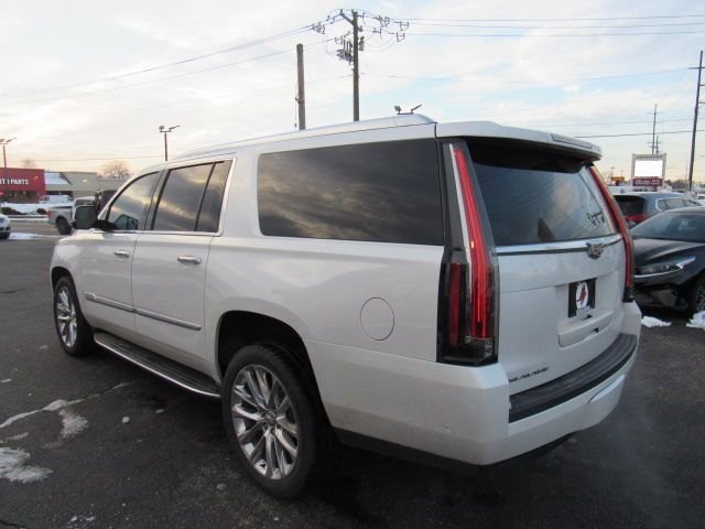 Used 2019 Cadillac Escalade ESV Luxury image 5