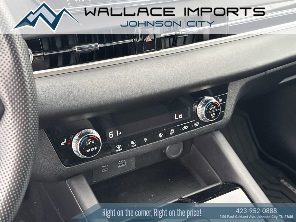 Used 2023 Mitsubishi Outlander SE Black Edition image 27