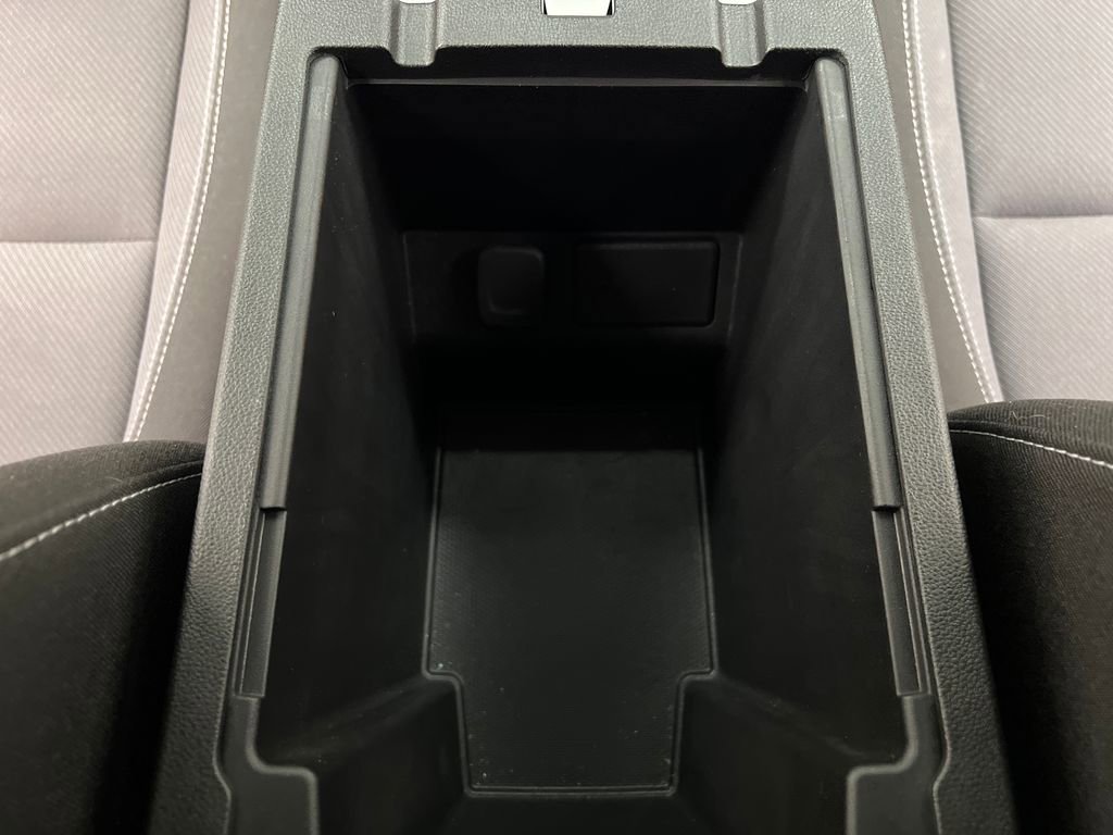 Used 2025 Chevrolet Blazer LT image 39