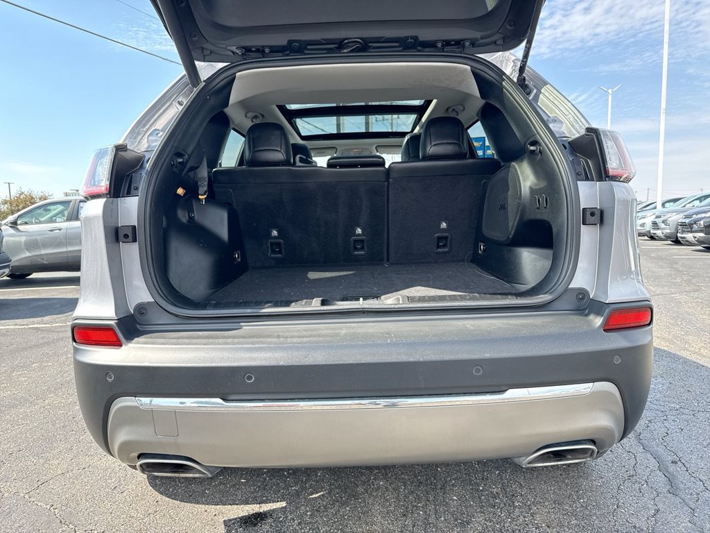 Used 2019 Jeep Cherokee Limited AWD/4WD image 24